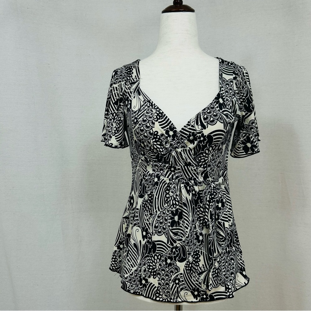 True Light Vintage Y2K Babydoll Black and Cream Floral Print Top Size Small